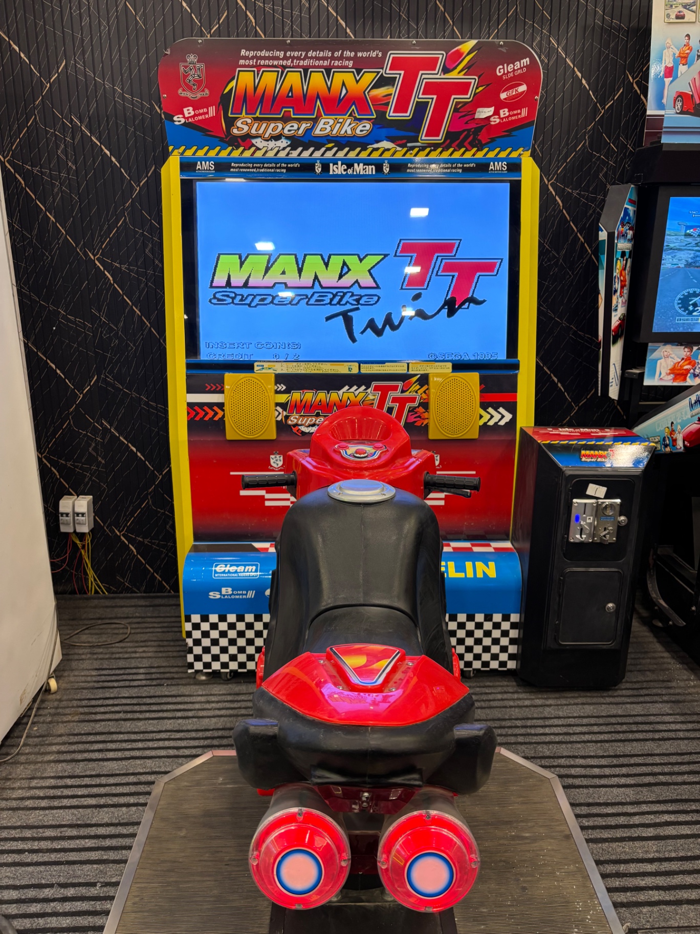 Manx TT Super Bike racing simulator